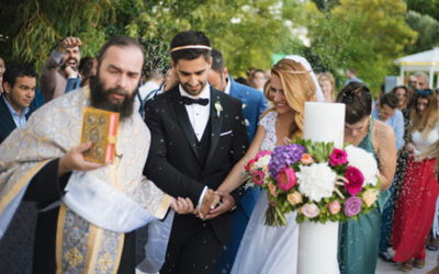 Chic καλοκαιρινος γαμος με Στέφανα Γάμου LakaLuka